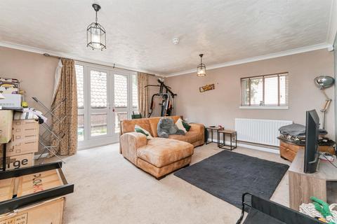 7 bedroom detached house for sale, Raymond Street, Thetford