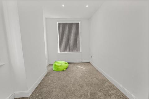 7 bedroom property to rent, Wargrave Road, Newton-Le-Willows, WA12