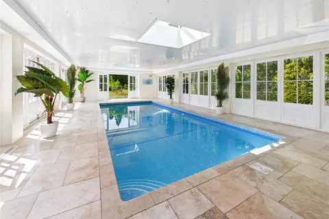7 bedroom detached house for sale – pohled 2
