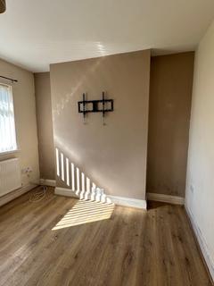 2 bedroom bungalow to rent, Penygraig Road, Ystradowen SA9