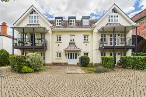 2 bedroom flat for sale, River Road, Taplow, Maidenhead, Buckinghamshire, SL6