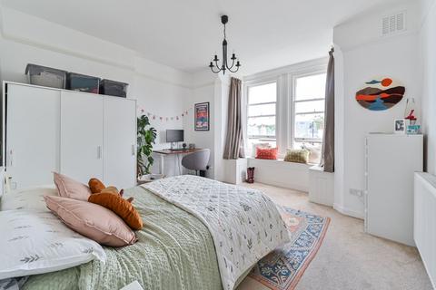 1 bedroom flat for sale, Gipsy Hill, London, SE19