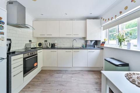 1 bedroom flat for sale, Gipsy Hill, London, SE19
