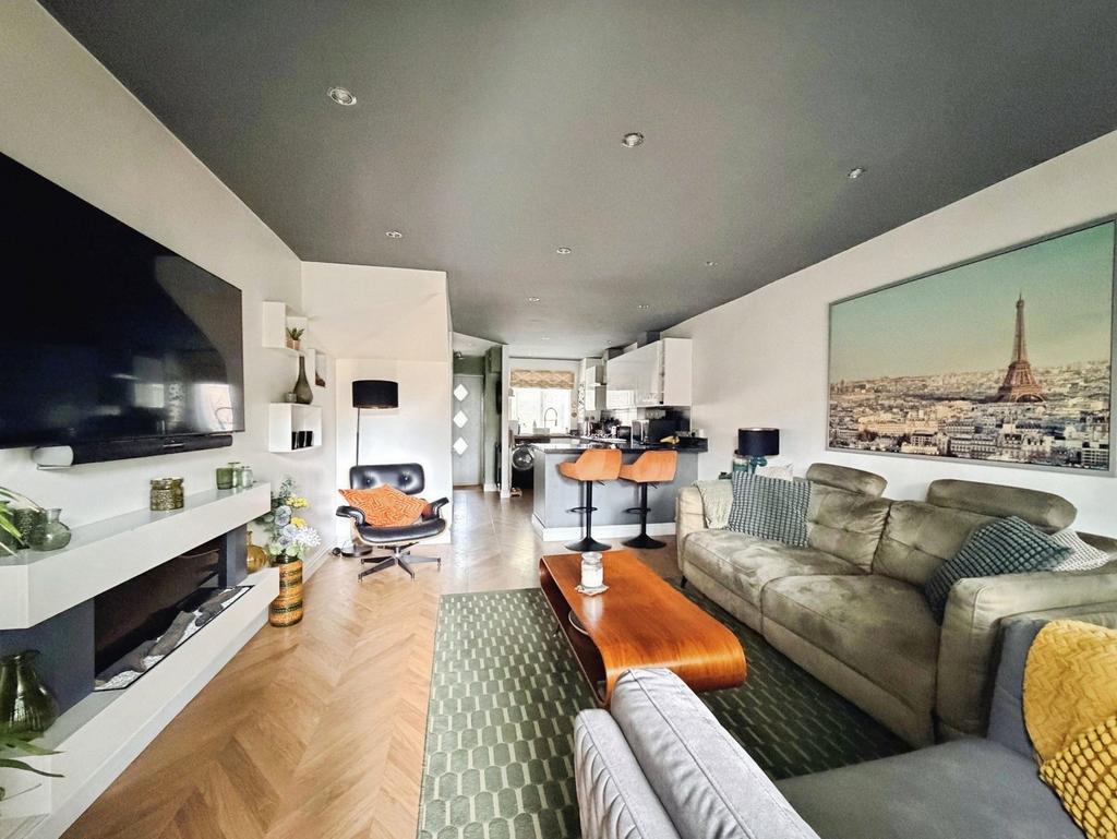 House in Southampton - View 2