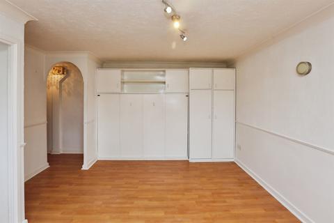 Studio for sale, Kitchener Road, Southampton