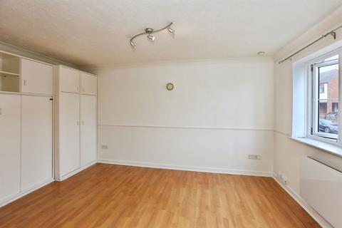 Studio for sale, Kitchener Road, Southampton