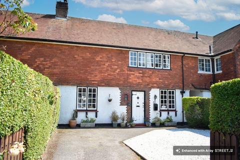 Poplar Road, Leatherhead KT22