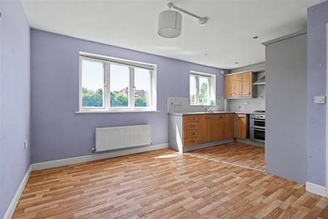 5 bedroom townhouse for sale, Turton Drive, Arnold, Nottingham