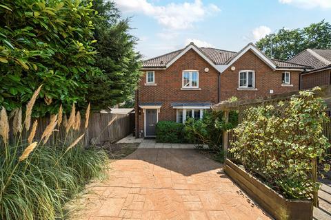 Vinson Close, Orpington, BR6