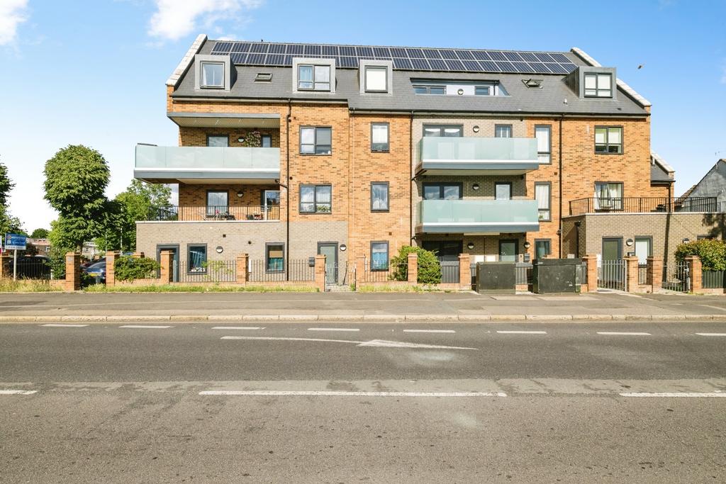 1 bedroom flat for sale