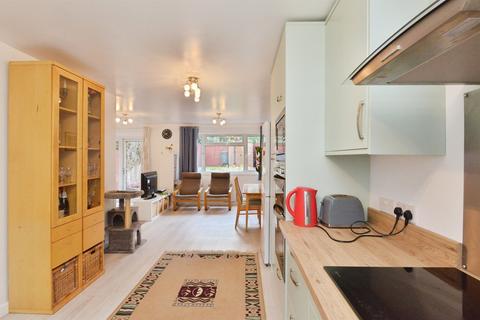 3 bedroom terraced house for sale, Malletts Close, Stony Stratford, MILTON KEYNES