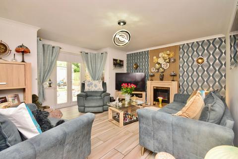 4 bedroom detached house for sale, Glencairn Drive, Coatbridge