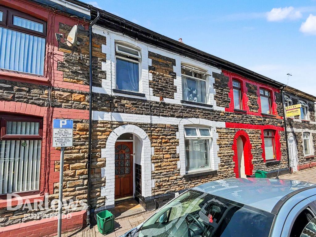4 bedroom terraced house for sale
