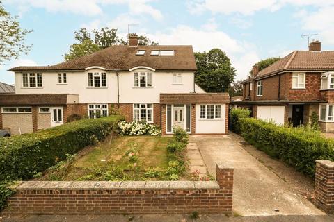 Saffron Way, Surbiton KT6