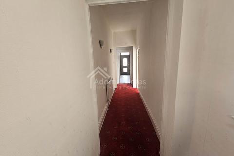 3 bedroom terraced house for sale, Lees Hall Road, Dewsbury
