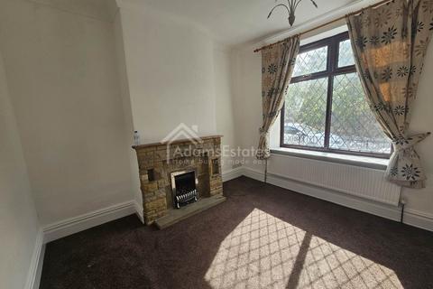 3 bedroom terraced house for sale, Lees Hall Road, Dewsbury