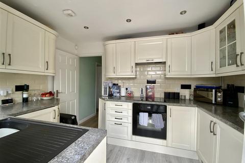2 bedroom semi-detached bungalow for sale, Claremont Avenue, Stony Stratford, Milton Keynes