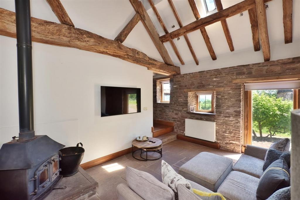House in Longtown, Llanveynoe - More