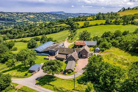 7 bedroom farm house for sale, Longtown, Hereford with approximately 55 acres of land