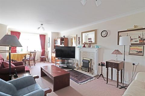 2 bedroom retirement property for sale, Ladbroke Road, Redhill