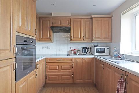 2 bedroom retirement property for sale, Ladbroke Road, Redhill