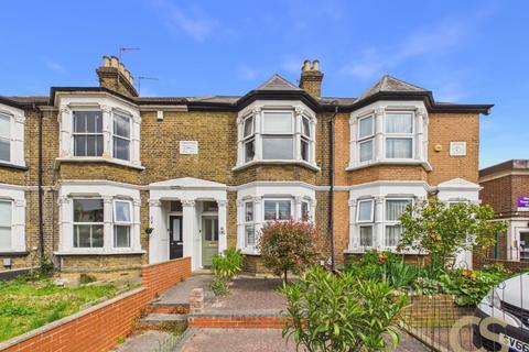 2 bedroom maisonette for sale, Turners Hill, Cheshunt, Hertfordshire, EN8 8LA