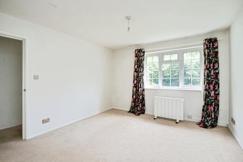 1 bedroom flat for sale, Bishops Lane, Robertsbridge, East Sussex, TN32