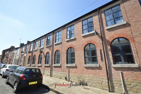 3 bedroom terraced house for sale, Peel Street, Macclesfield