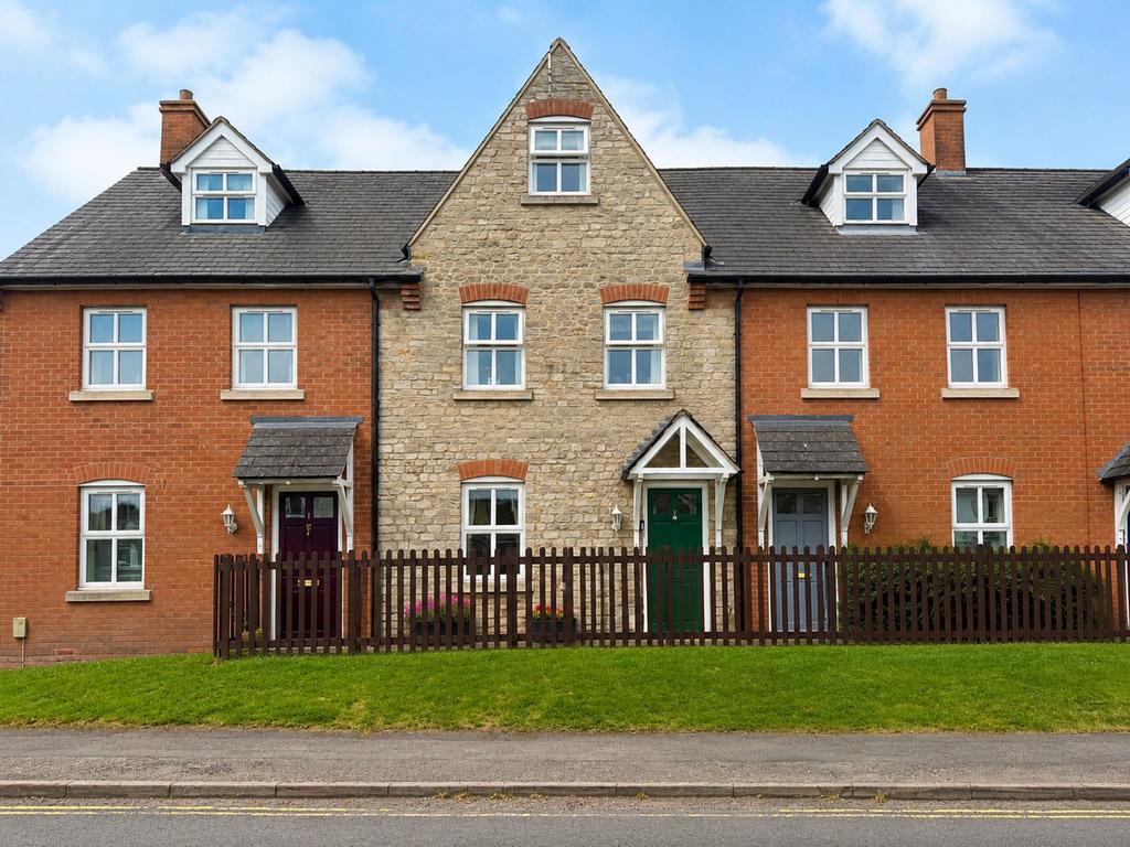 3 bedroom terraced house to rent