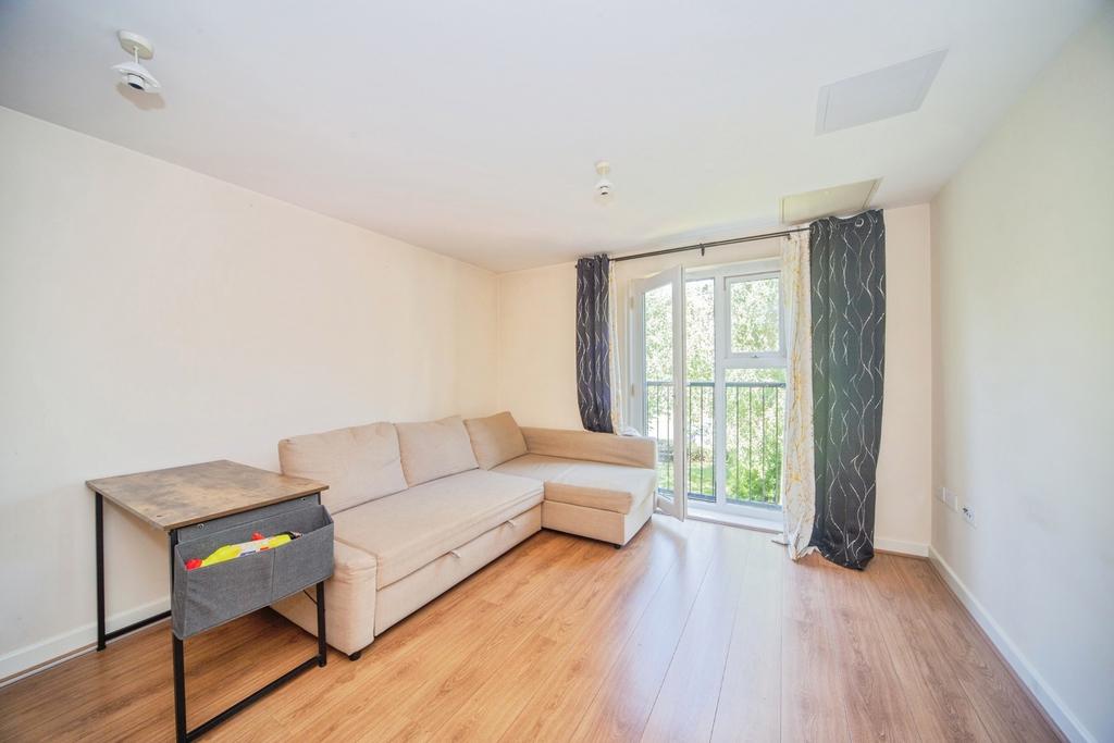 Apartment in Southampton - View 2