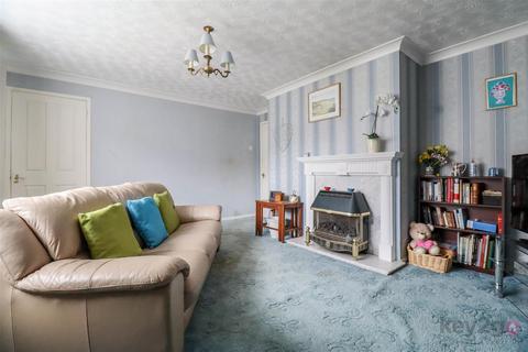 2 bedroom semi-detached house for sale, Cedar Close, Eckington, Sheffield, S21