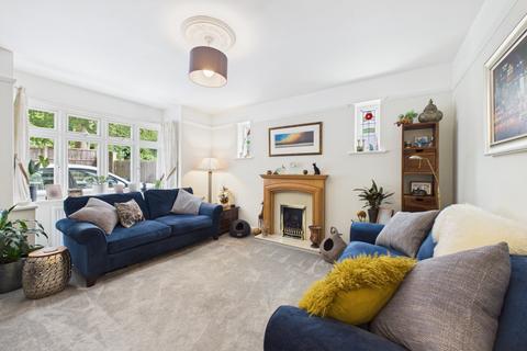 4 bedroom detached house for sale, Farnborough Road, Farnborough, Hampshire, GU14