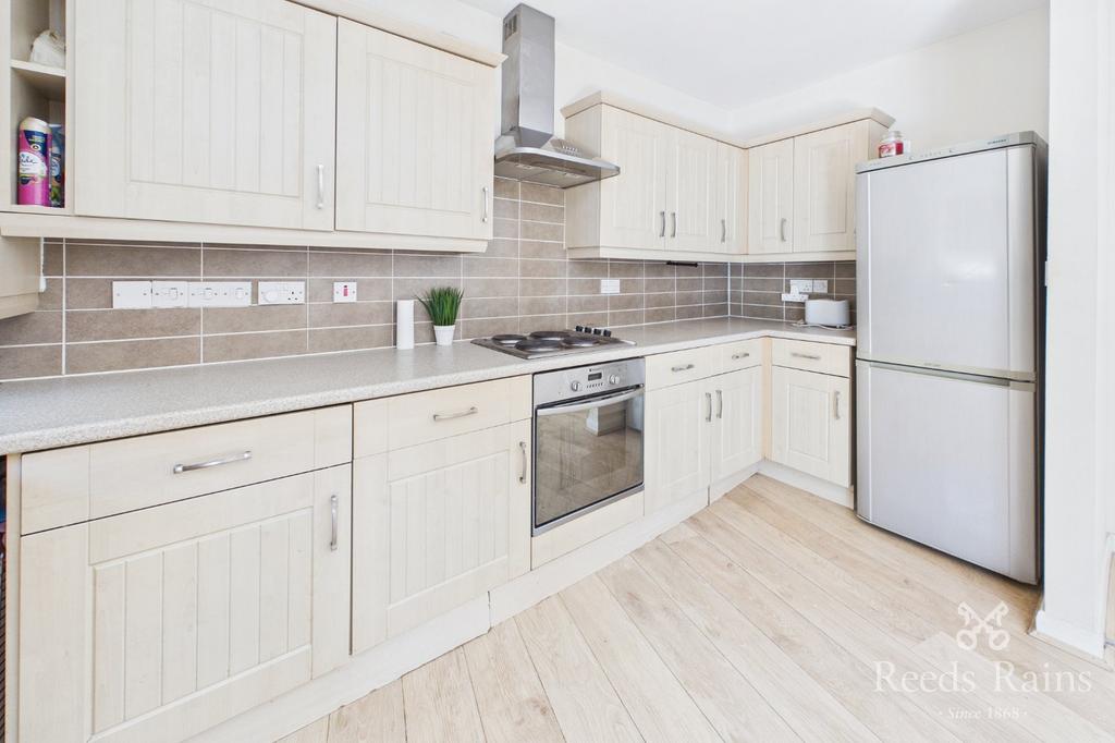 Langsett Road, Sheffield S6 - View 3