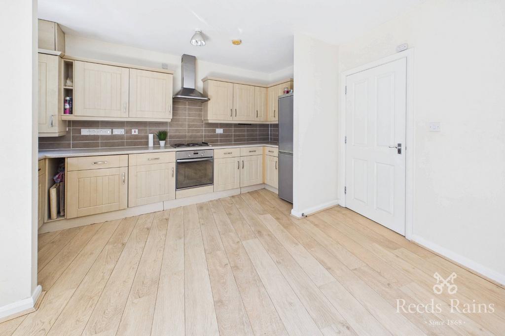 Langsett Road, Sheffield S6 - More