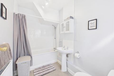 3 bedroom terraced house for sale, Dulverton Road, Ruislip HA4