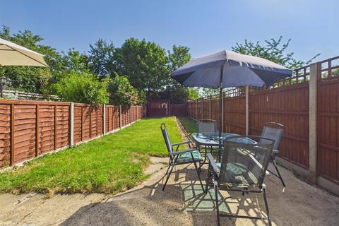 3 bedroom terraced house for sale, Dulverton Road, Ruislip HA4