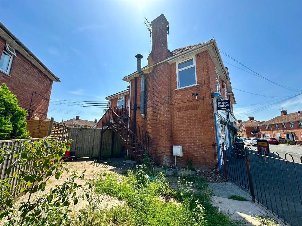 4 bedroom apartment to rent