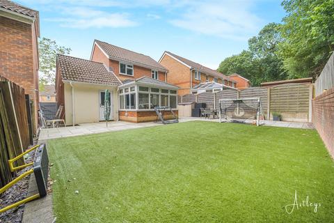 3 bedroom detached house for sale, Gordon Rowley Way, The Alders, Morriston, Swansea