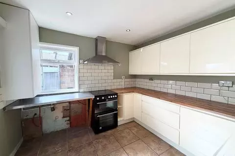 3 bedroom terraced house to rent – pohled 5