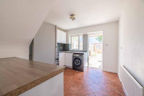 2 bedroom terraced house for sale, Waterbeach Road, Slough SL1