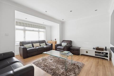 5 bedroom detached house for sale, Meredith Close, Pinner
