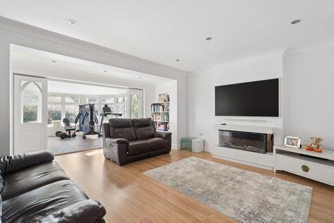 5 bedroom detached house for sale, Meredith Close, Pinner