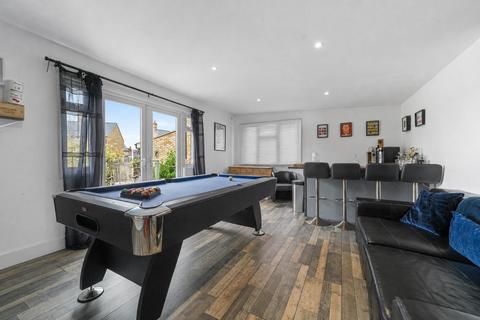 3 bedroom semi-detached house for sale, Chester Grove, Lawford, Manningtree