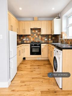 2 bedroom flat to rent, Meridien, Hornchurch, RM11
