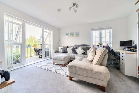 2 bedroom flat for sale, Chatsworth Road, Chichester, PO19