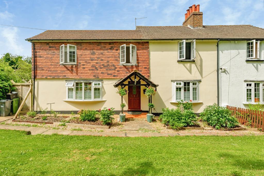 5 bedroom semi-detached house for sale
