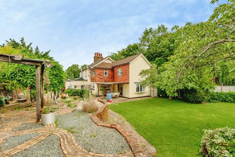 5 bedroom semi-detached house for sale, Honeycrock Lane, Redhill