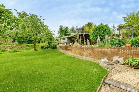 5 bedroom semi-detached house for sale, Honeycrock Lane, Redhill