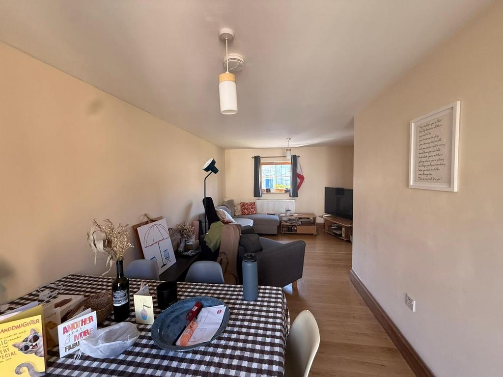 2 bedroom flat to rent