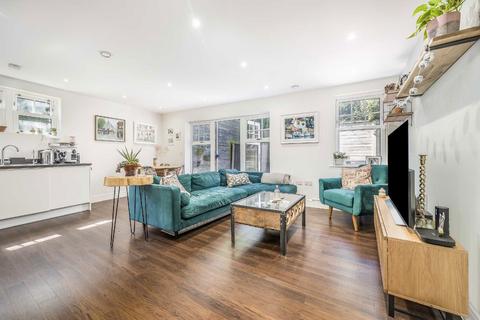 Rosebery Place, London NW7